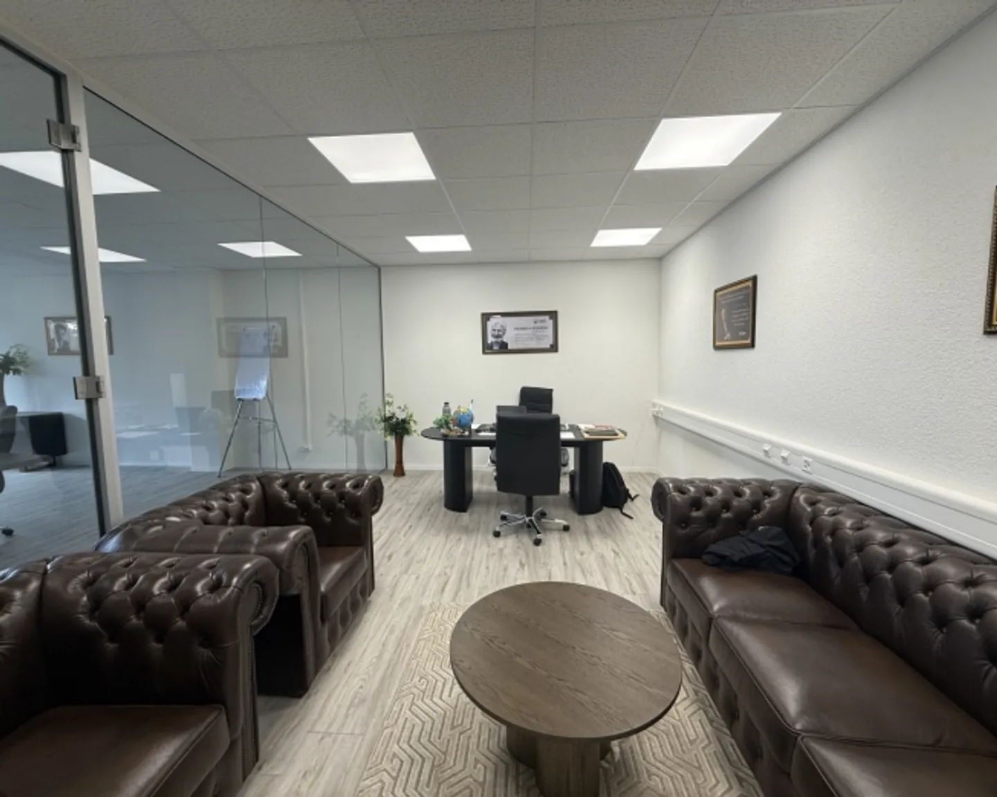 390 m² uffici finiti con esposizione e accesso all'ascensore merci espandibile a 878 m² - Foto 1 di 8