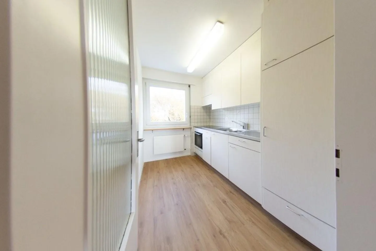 Appartement confortable de 4,5 pièces dans un emplacement pratique - Photo 2 sur 12