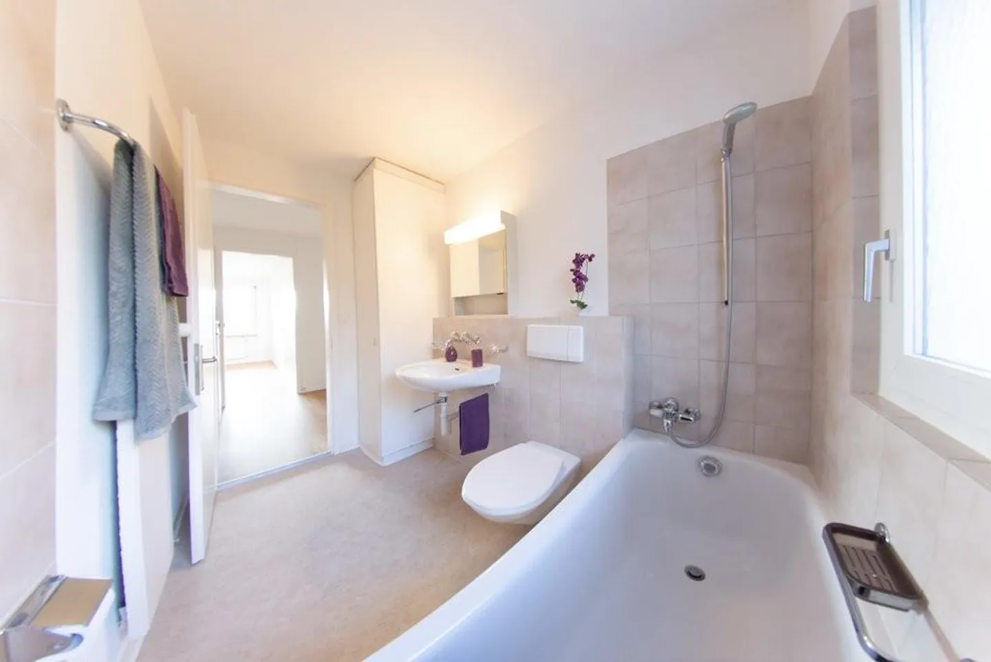 Appartement confortable de 4,5 pièces dans un emplacement pratique - Photo 9 sur 12