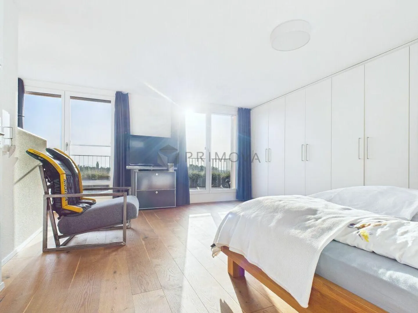 Einfach eine Wucht und muss man gesehen haben. Reiheneckhaus in Russikon - die Perfektion für Familien und Menschen mit dem Auge für das gewisse Etwas! - Foto 7 von 14