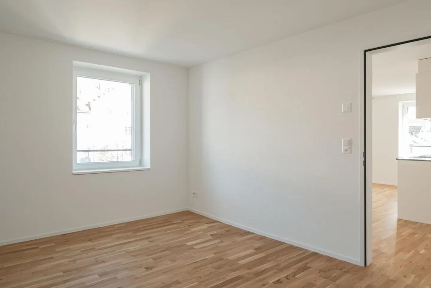 Cozy new apartment invites you to linger - Photo 6 of 7