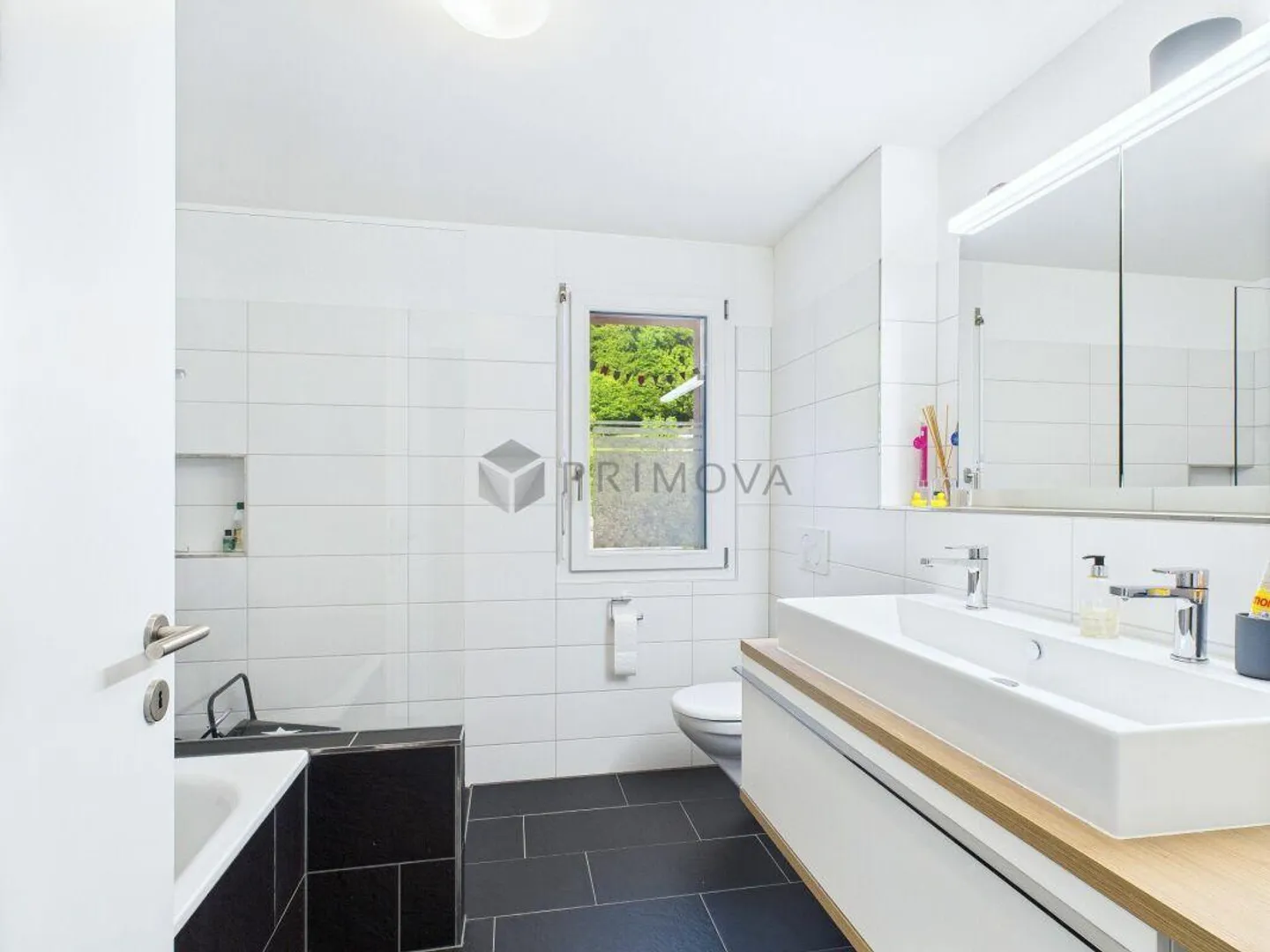 Einfach eine Wucht und muss man gesehen haben. Reiheneckhaus in Russikon - die Perfektion für Familien und Menschen mit dem Auge für das gewisse Etwas! - Foto 11 von 14