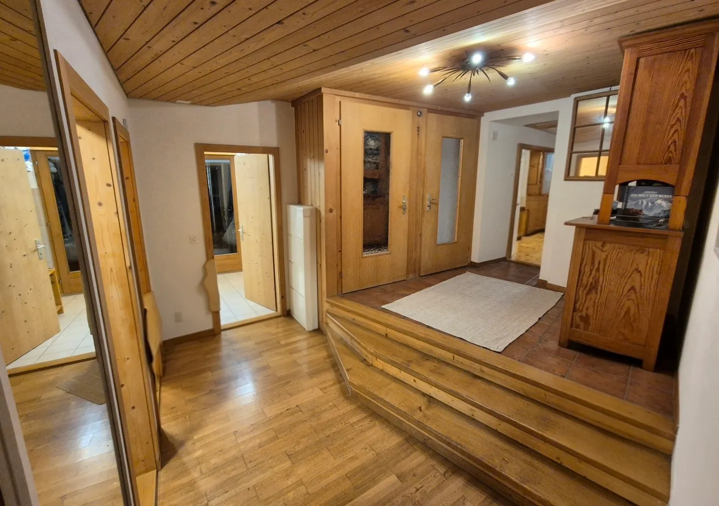 Charming Apartment with Garden Access - Photo 5 of 8
