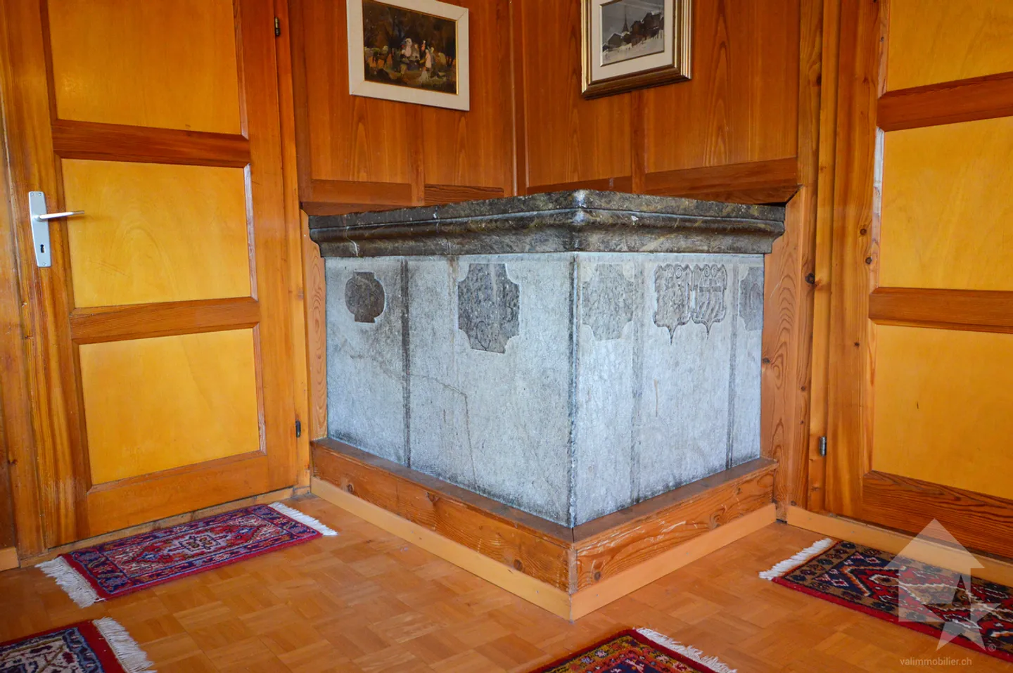 Magnificent Old Manor in Goms - Photo 14 of 21
