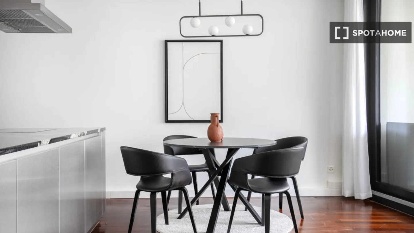 Wohnung mieten - Foto 2 von 16