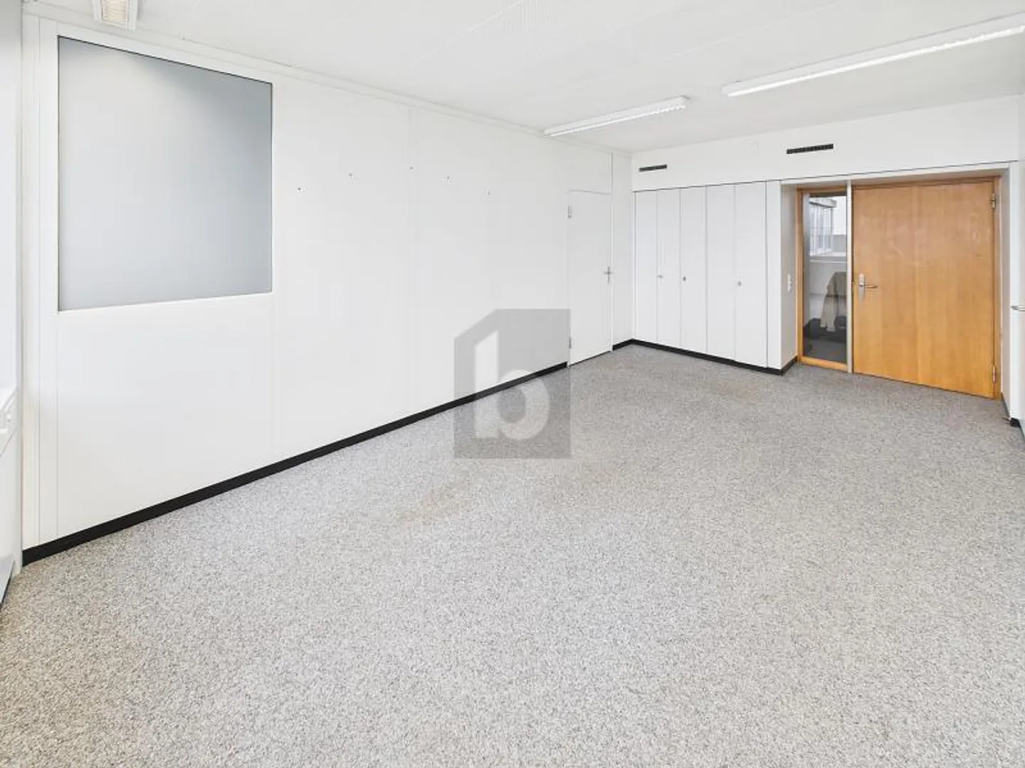 Bureau à louer - Photo 2 sur 5