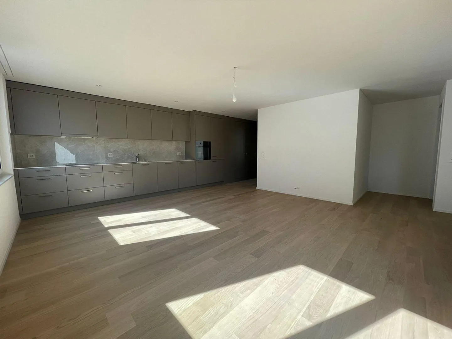 Moderne Wohnung beim Bahnhof Aadorf - Foto 6 von 8