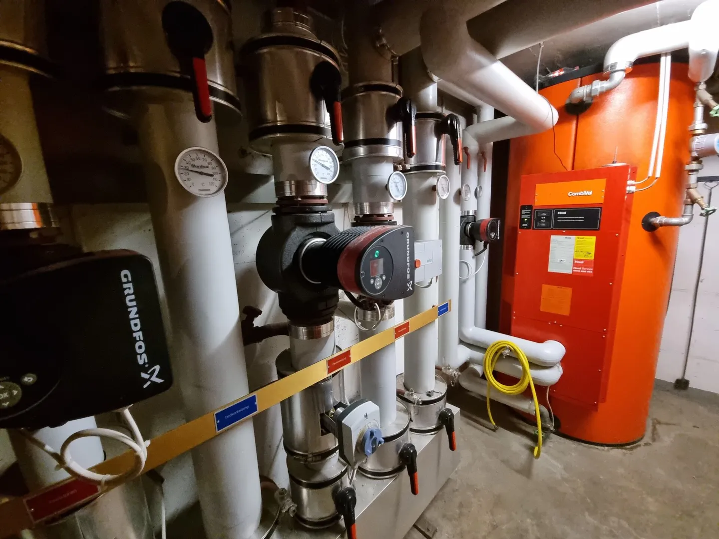 Attico 2.5 Stanze con Vista Lago e Montagna Non Ostacolata - Foto 24 di 26