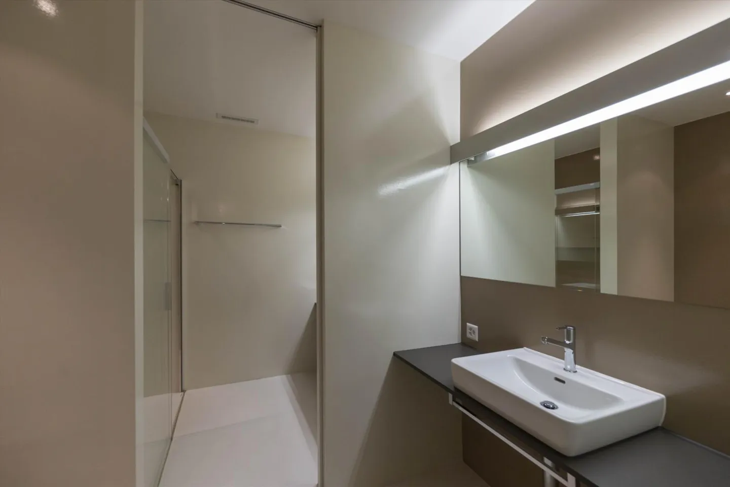 Appartement Loft Spacieux dans ROY - Winterthur - Photo 6 sur 8