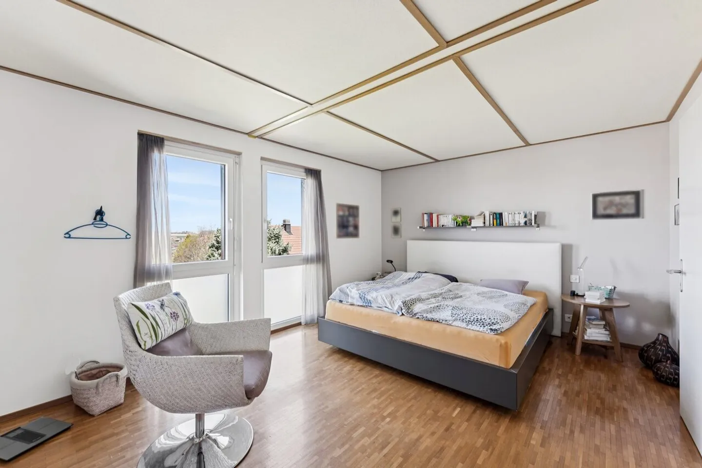 Beautiful house with ideal location - Photo 4 of 13