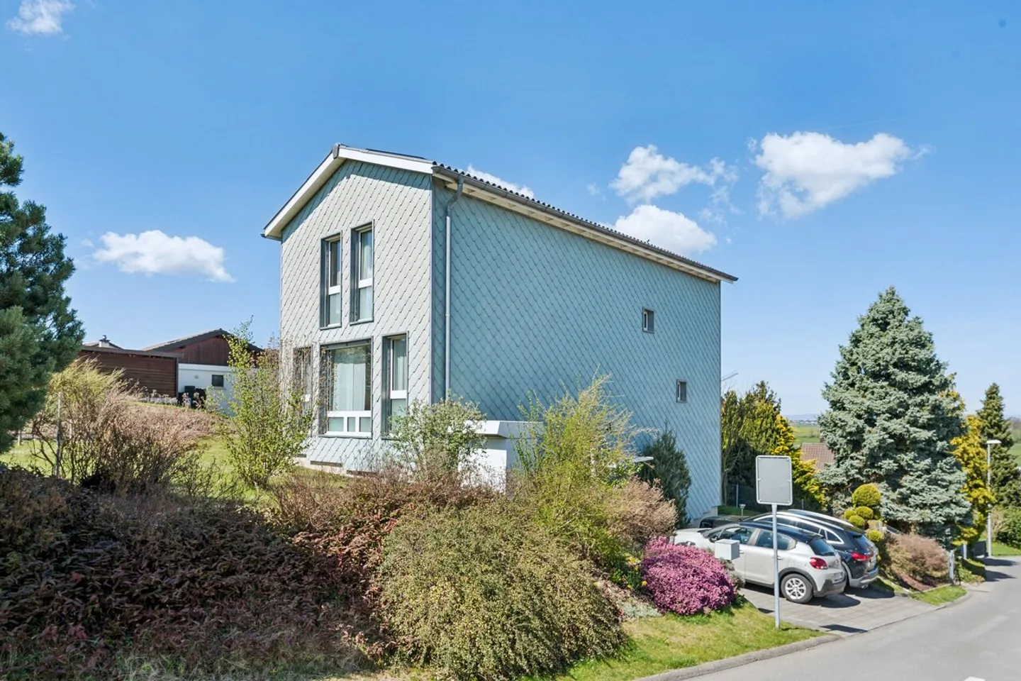 Beautiful house with ideal location - Photo 12 of 13