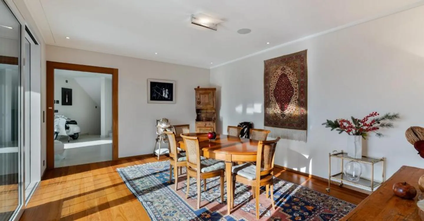 Luxury Chalet with Panoramic Views - Photo 5 of 12
