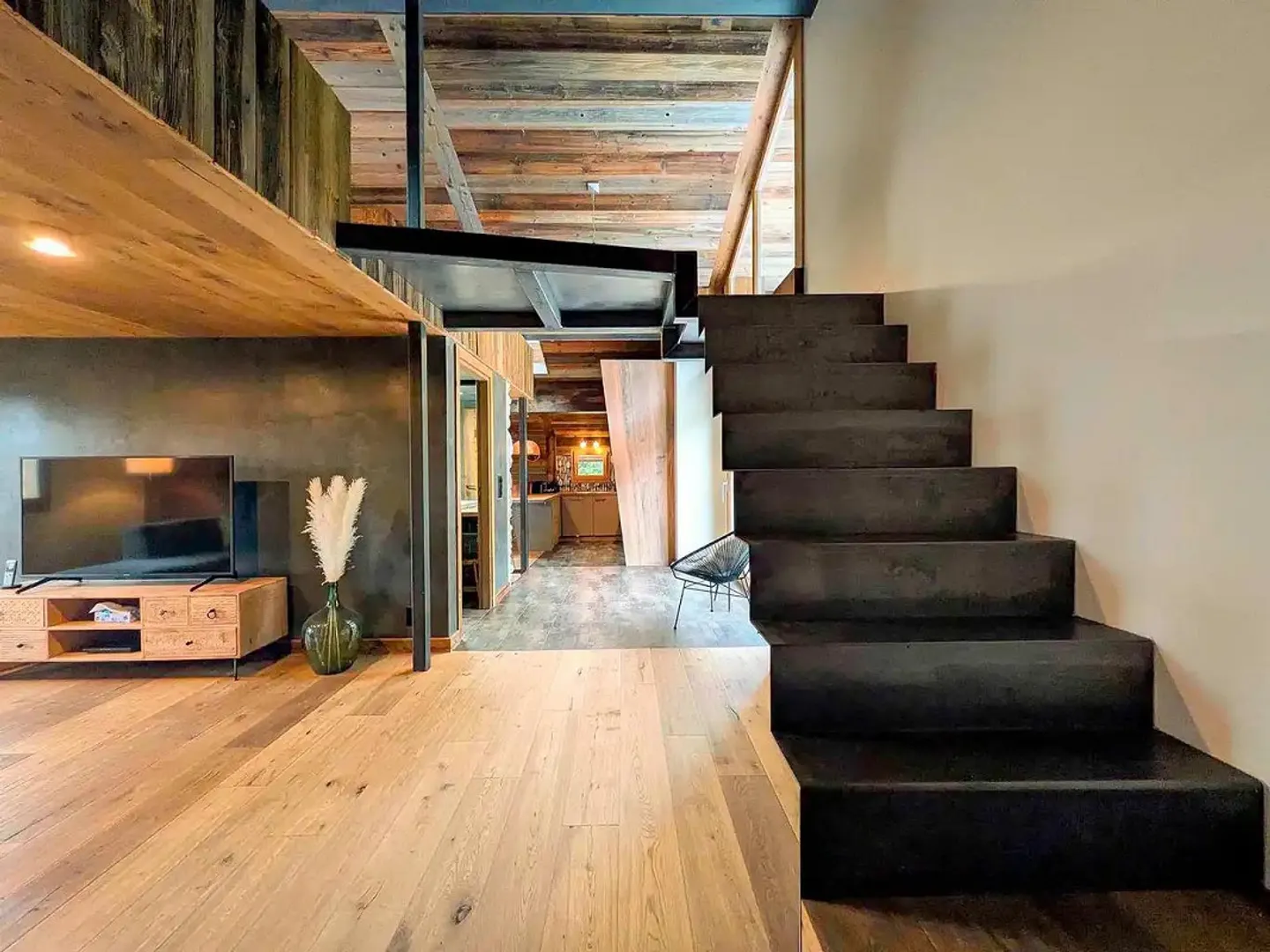 Chalet eccezionale sci ai piedi ad Anzère: Materiali nobili, vendita come seconda casa con autorizzazione Lex Koller - Foto 7 di 13