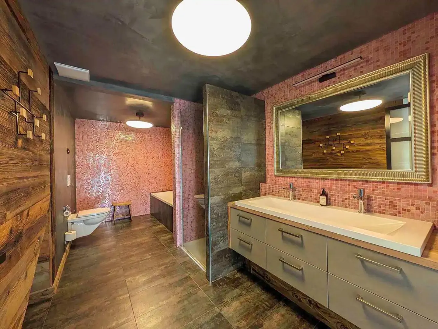 Chalet eccezionale sci ai piedi ad Anzère: Materiali nobili, vendita come seconda casa con autorizzazione Lex Koller - Foto 12 di 13