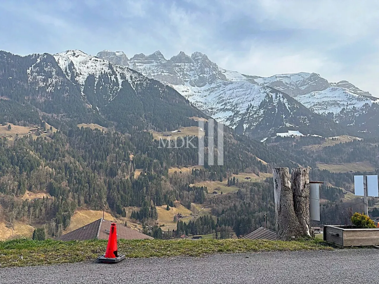 Charmante Wohnung mit Bergblick - Foto 1 von 10