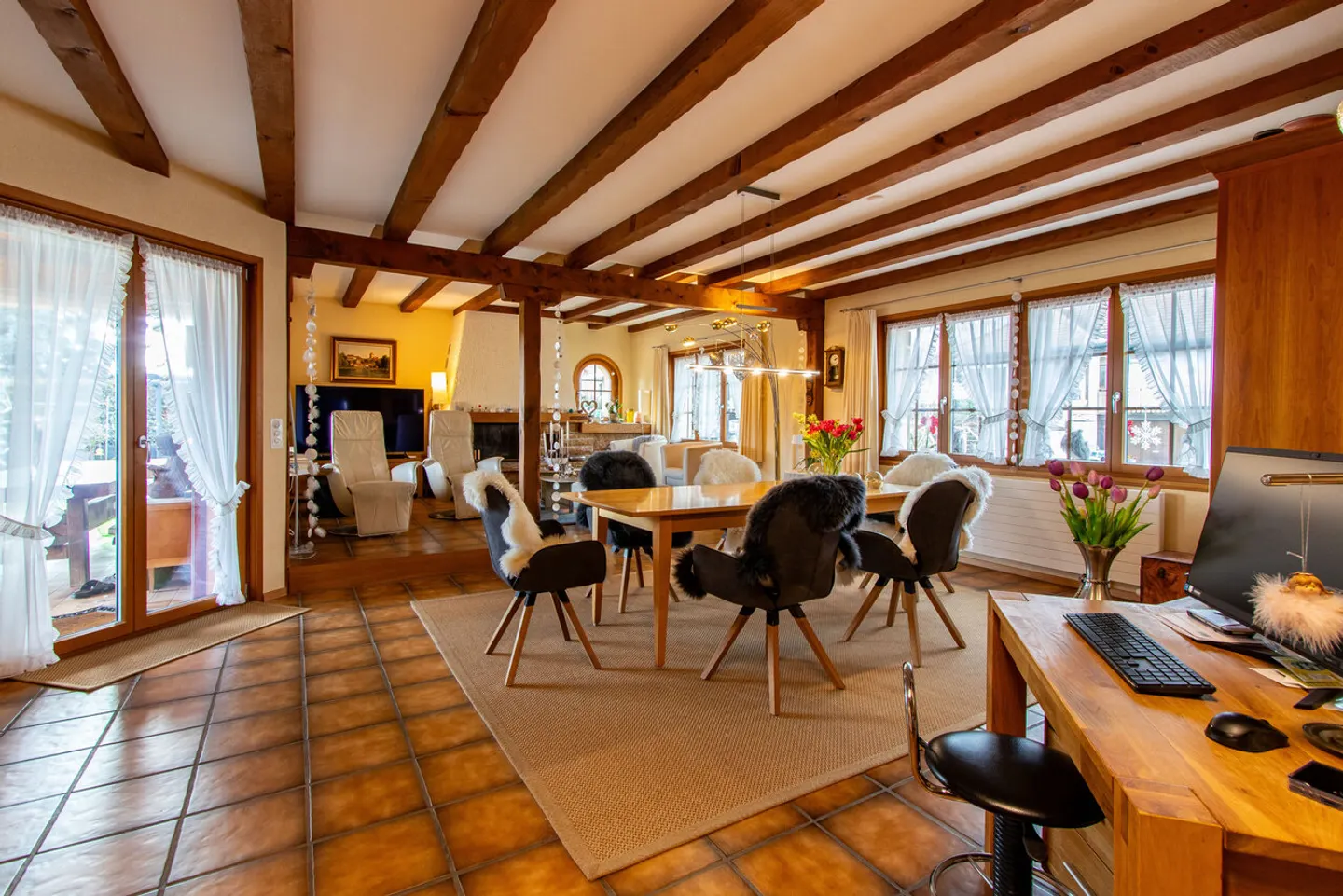 Spacious Family Villa in Courlevon - Photo 13 of 29