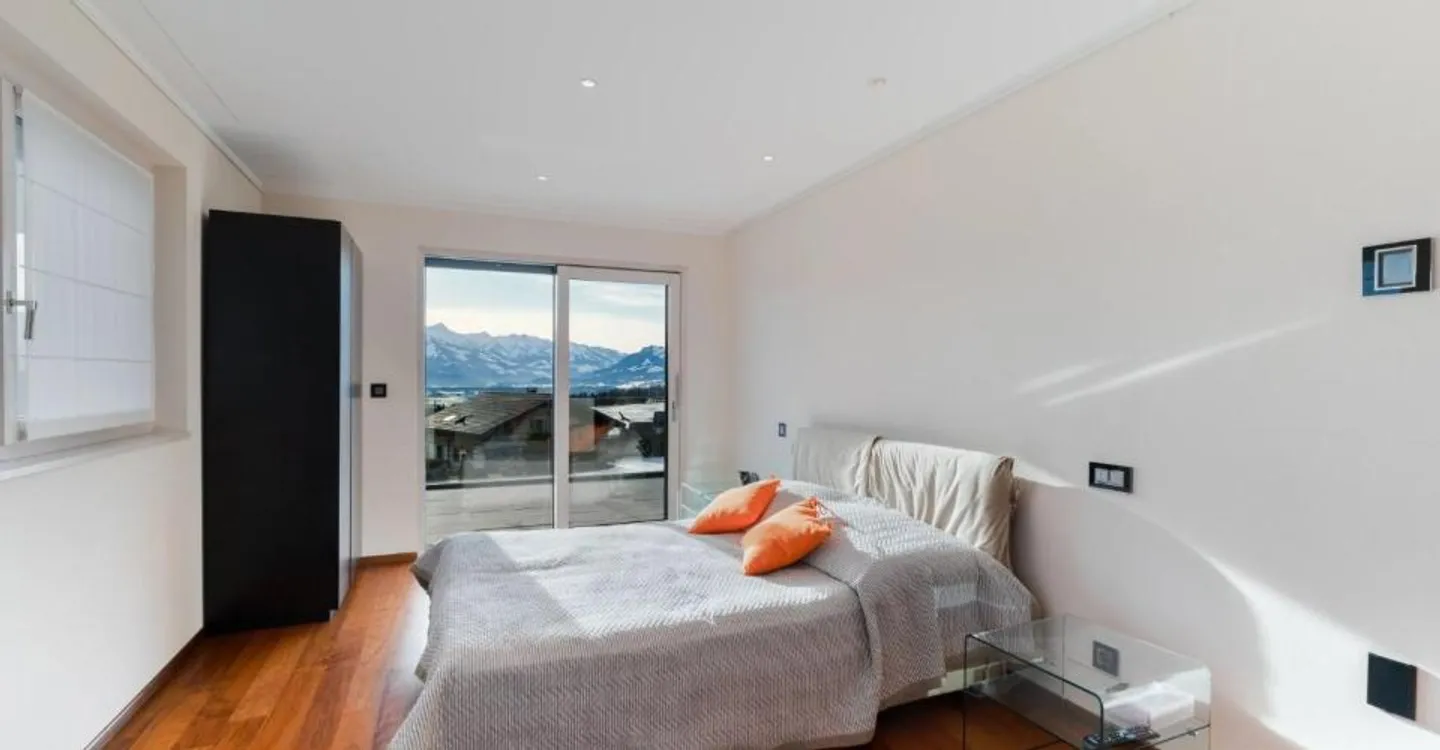 Luxury Chalet with Panoramic Views - Photo 12 of 12