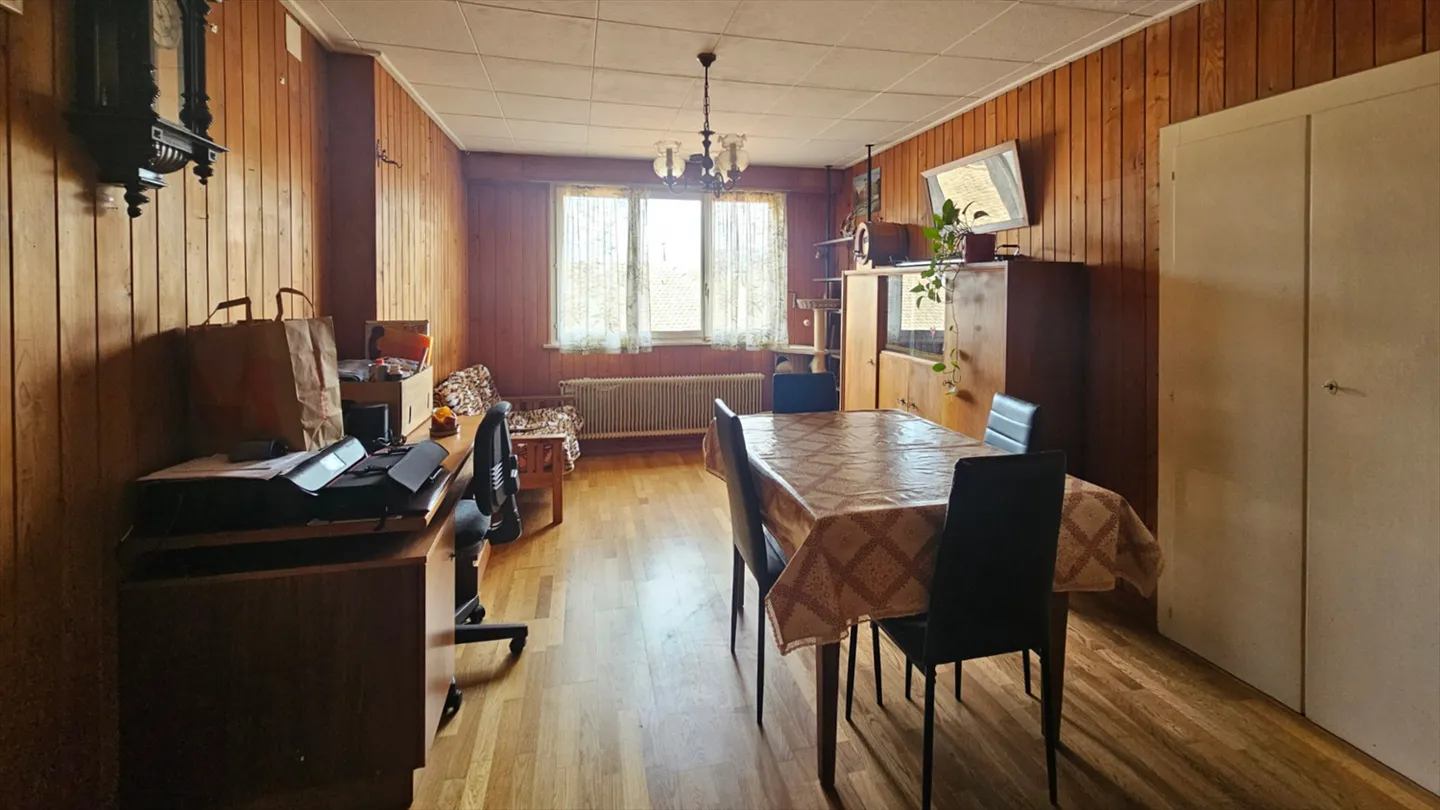 Casa in stile villaggio da ristrutturare - Fascino, volume e potenziale - Foto 6 di 12