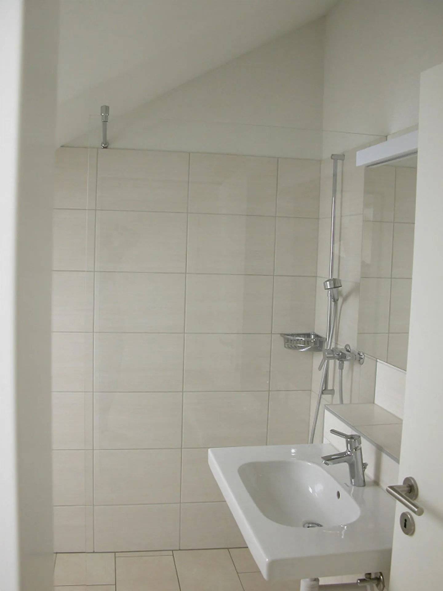 Modern 4.5-Room Penthouse - Photo 10 of 12