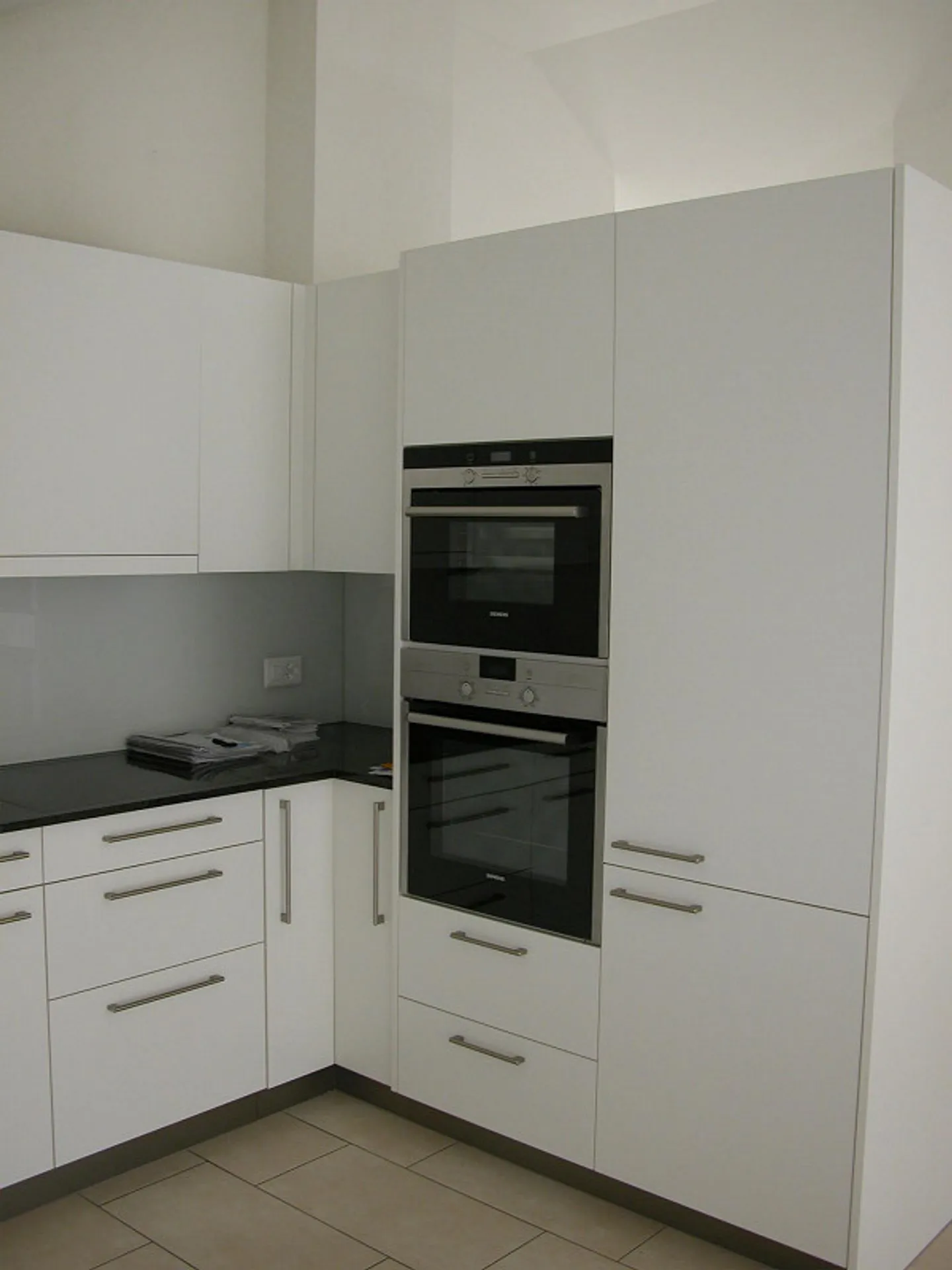 Modern 4.5-Room Penthouse - Photo 3 of 12