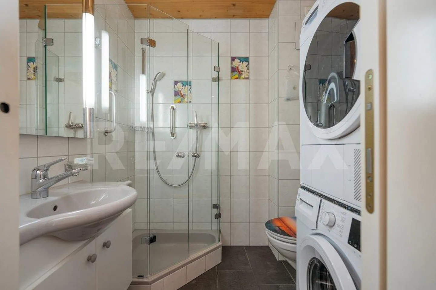 Ideale Lage in Niederurdorf: charmantes Dachwohnen auf zwei Etagen - Foto 11 von 13