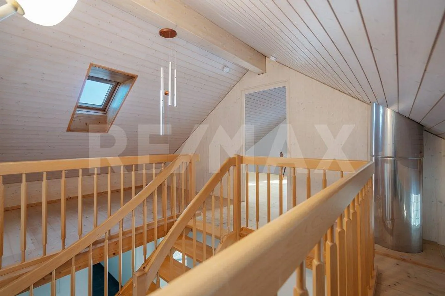 Ideale Lage in Niederurdorf: charmantes Dachwohnen auf zwei Etagen - Foto 12 von 13