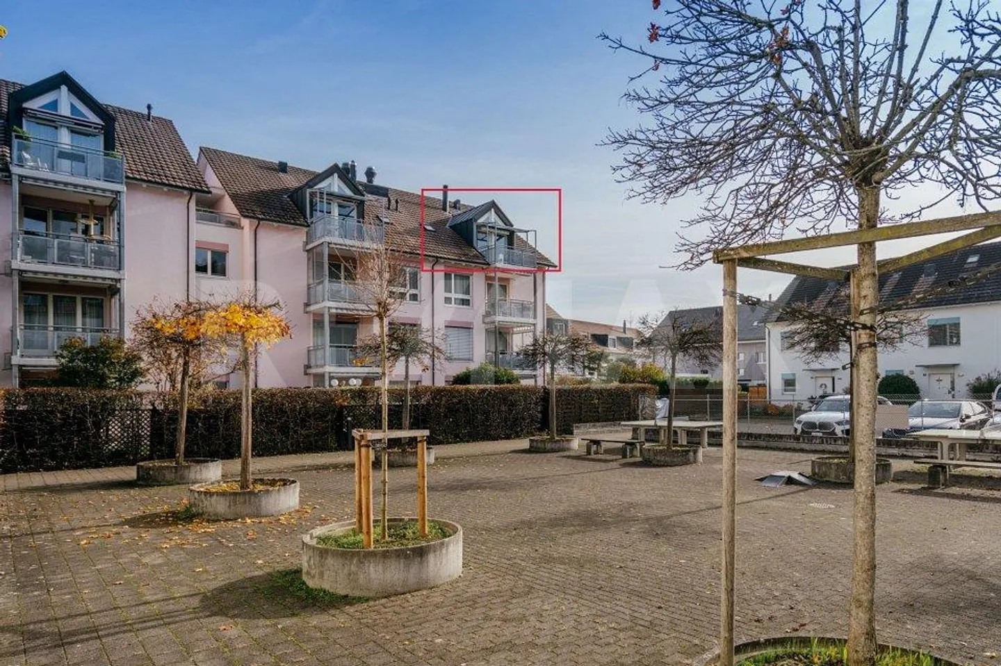 Ideale Lage in Niederurdorf: charmantes Dachwohnen auf zwei Etagen - Foto 5 von 13