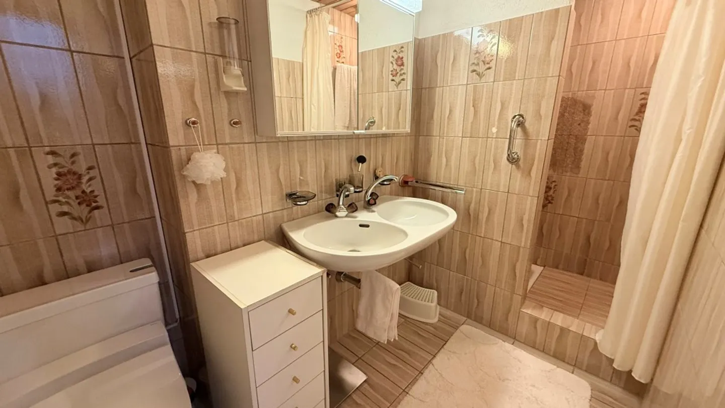 Casa a schiera angolare di 6,5 stanze con vista lago - Foto 9 di 11
