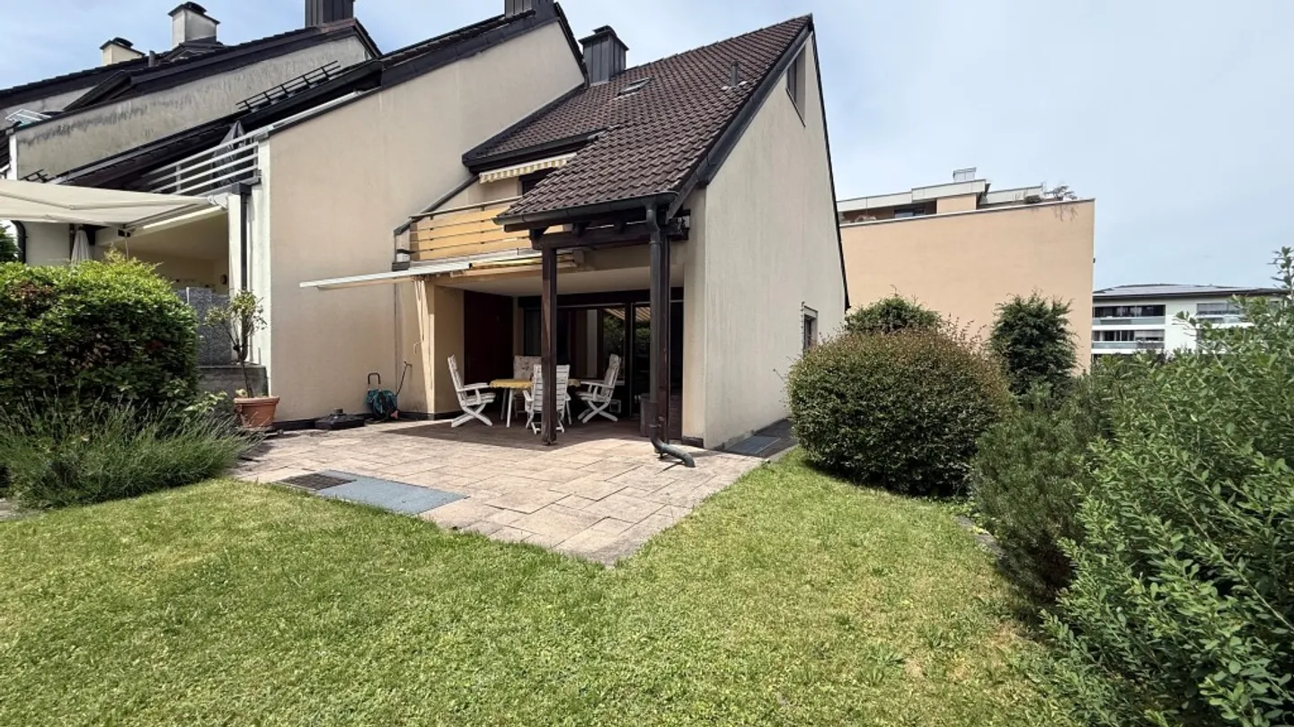 Casa a schiera angolare di 6,5 stanze con vista lago - Foto 10 di 11