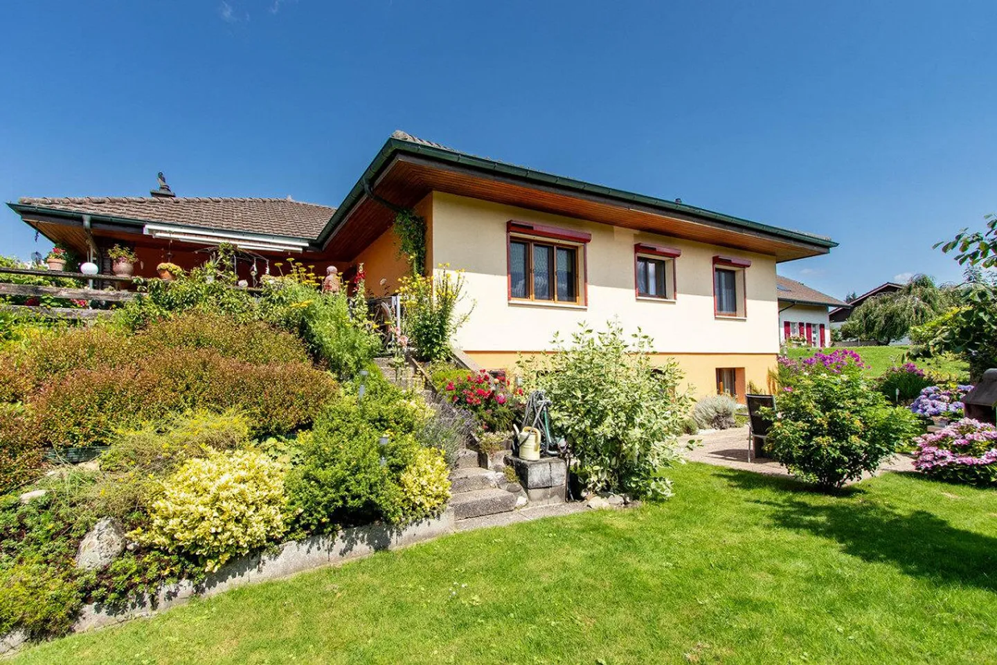 Villa familiare con giardino spazioso - Foto 4 di 29