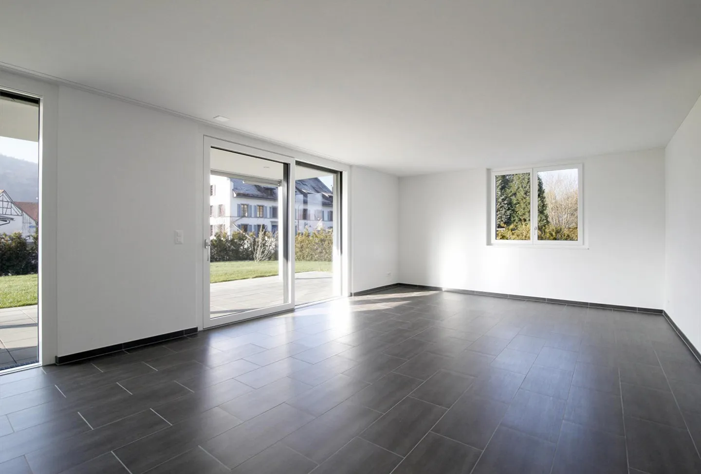 Living in a modern development with a scenic environment - Photo 3 of 9