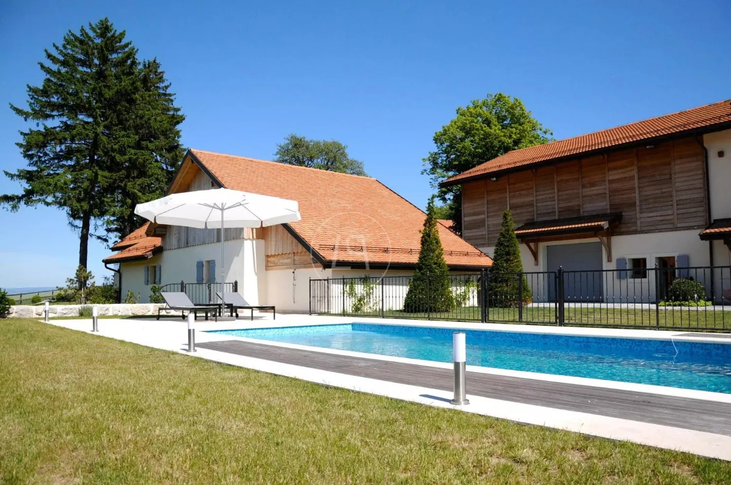 Elegant Farmhouse with Pool - Photo 9 of 13