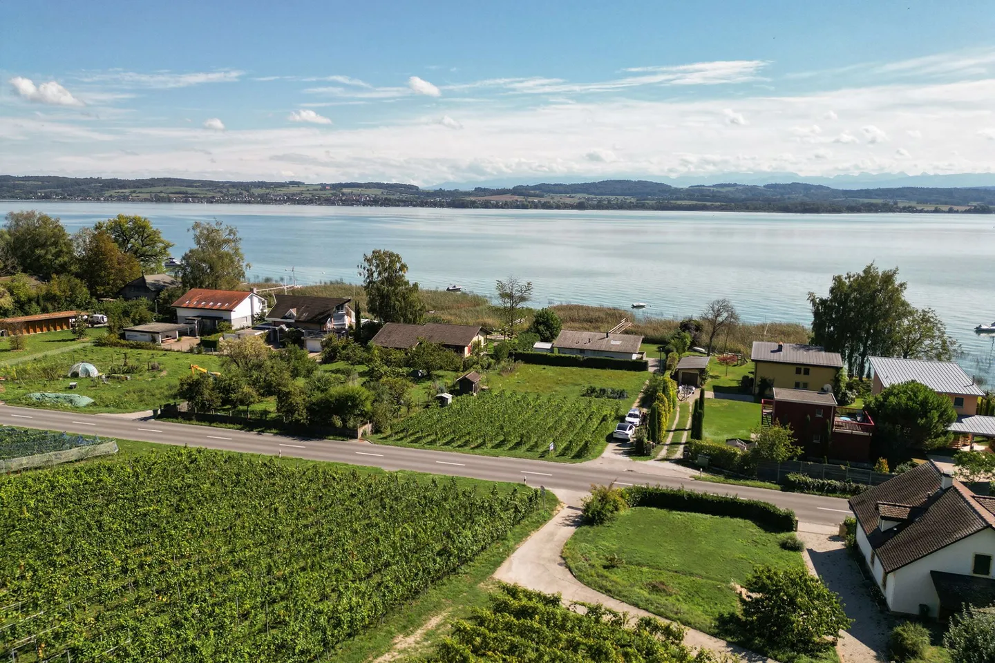 Terreno edificabile attraente in prossimità immediata del lago di Morat - Foto 2 di 6