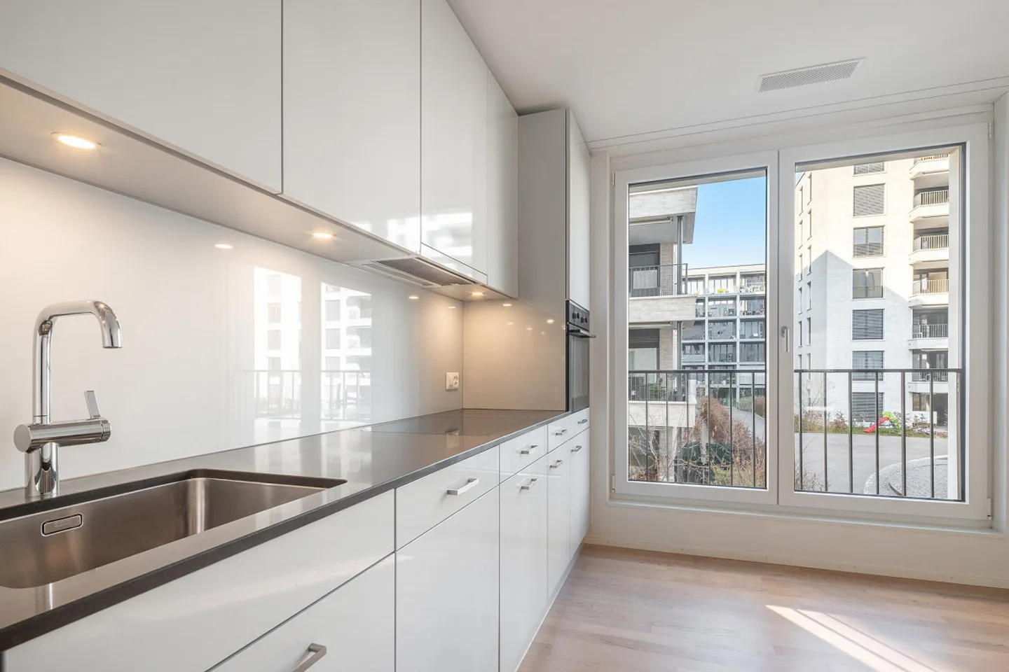 Stilvolle Wohnung in urbaner Umgebung - Foto 3 von 9