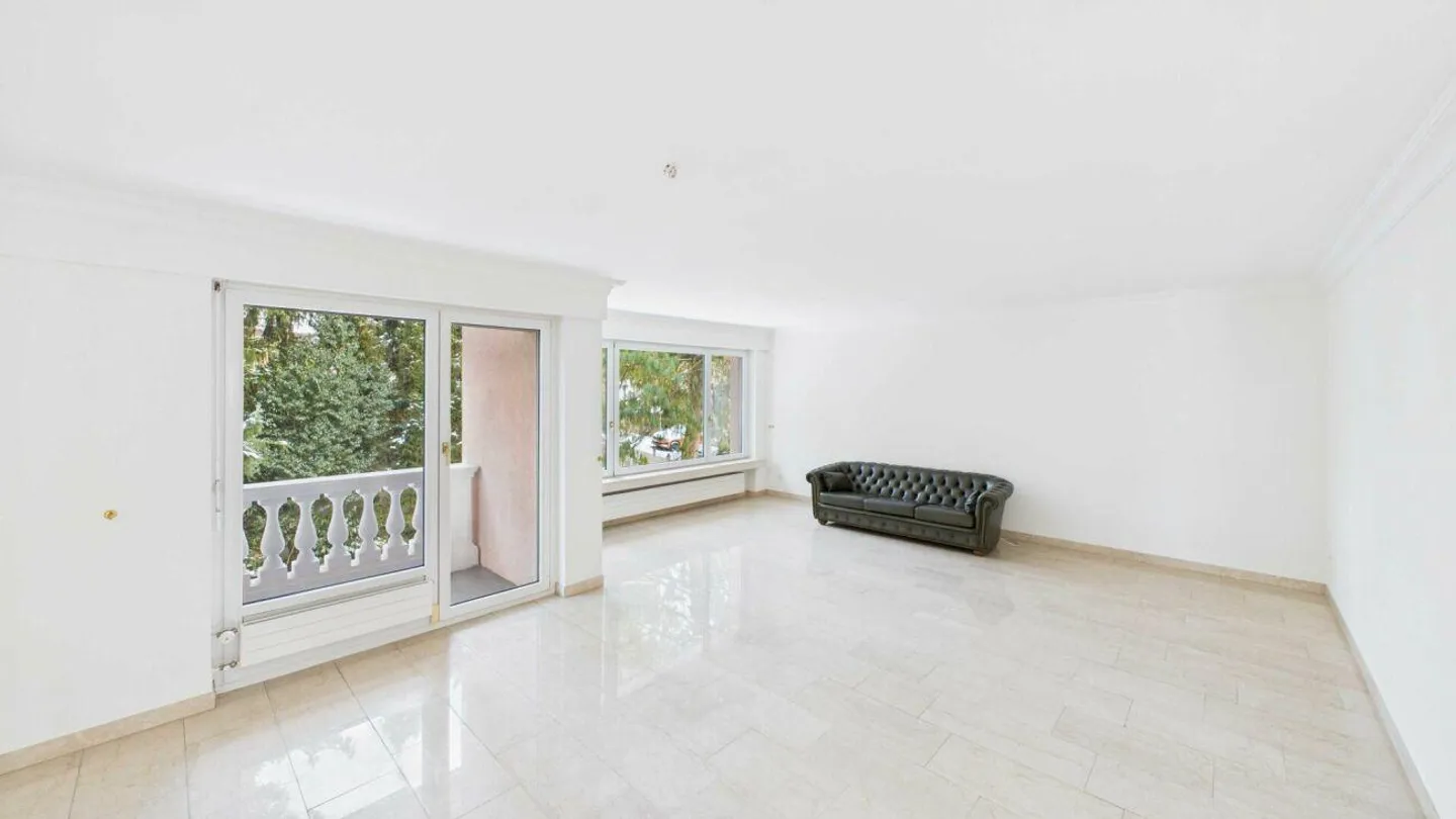 Detached House in the South Quarter - Photo 5 of 9