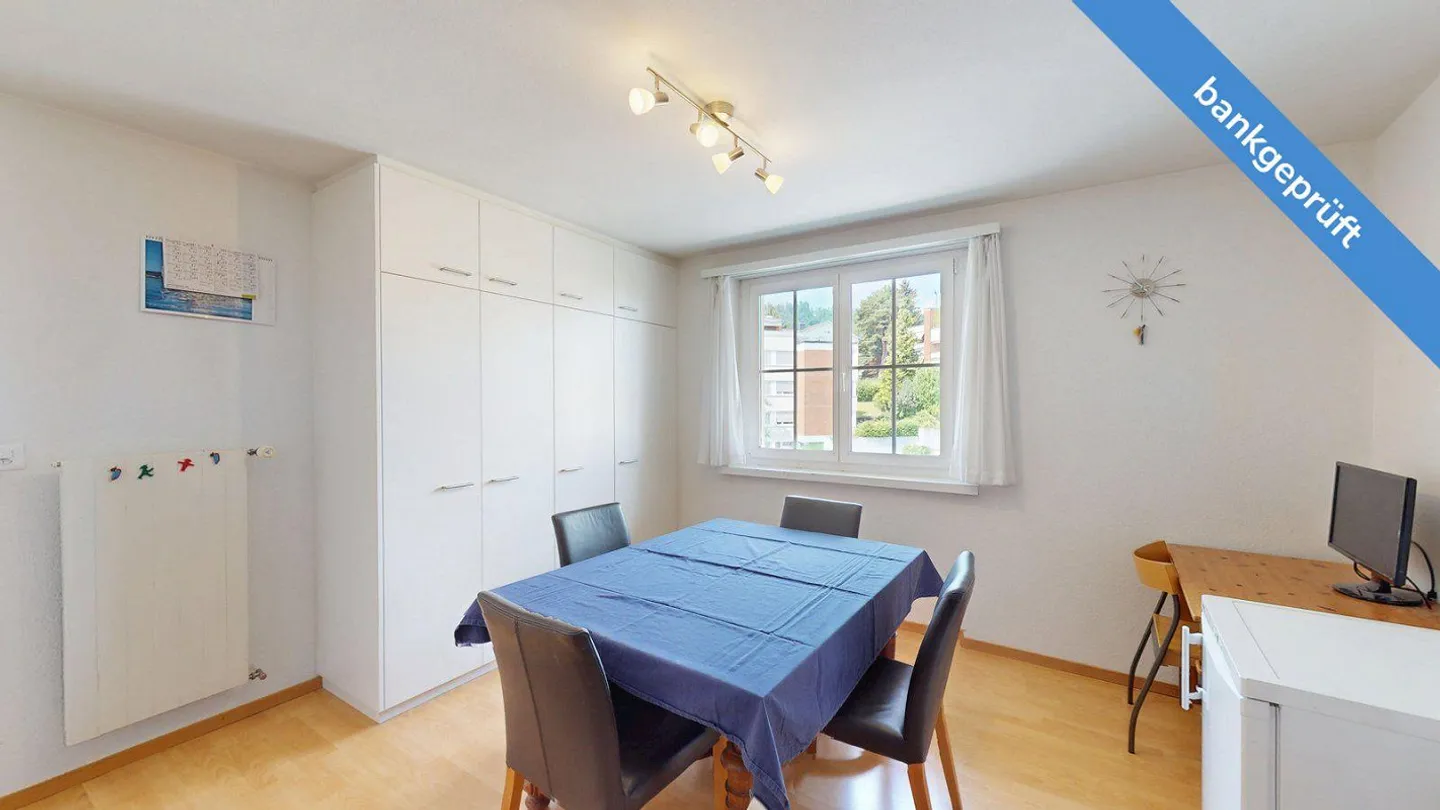 AgentSelly - Living with a View in a Central Location - Photo 5 of 13