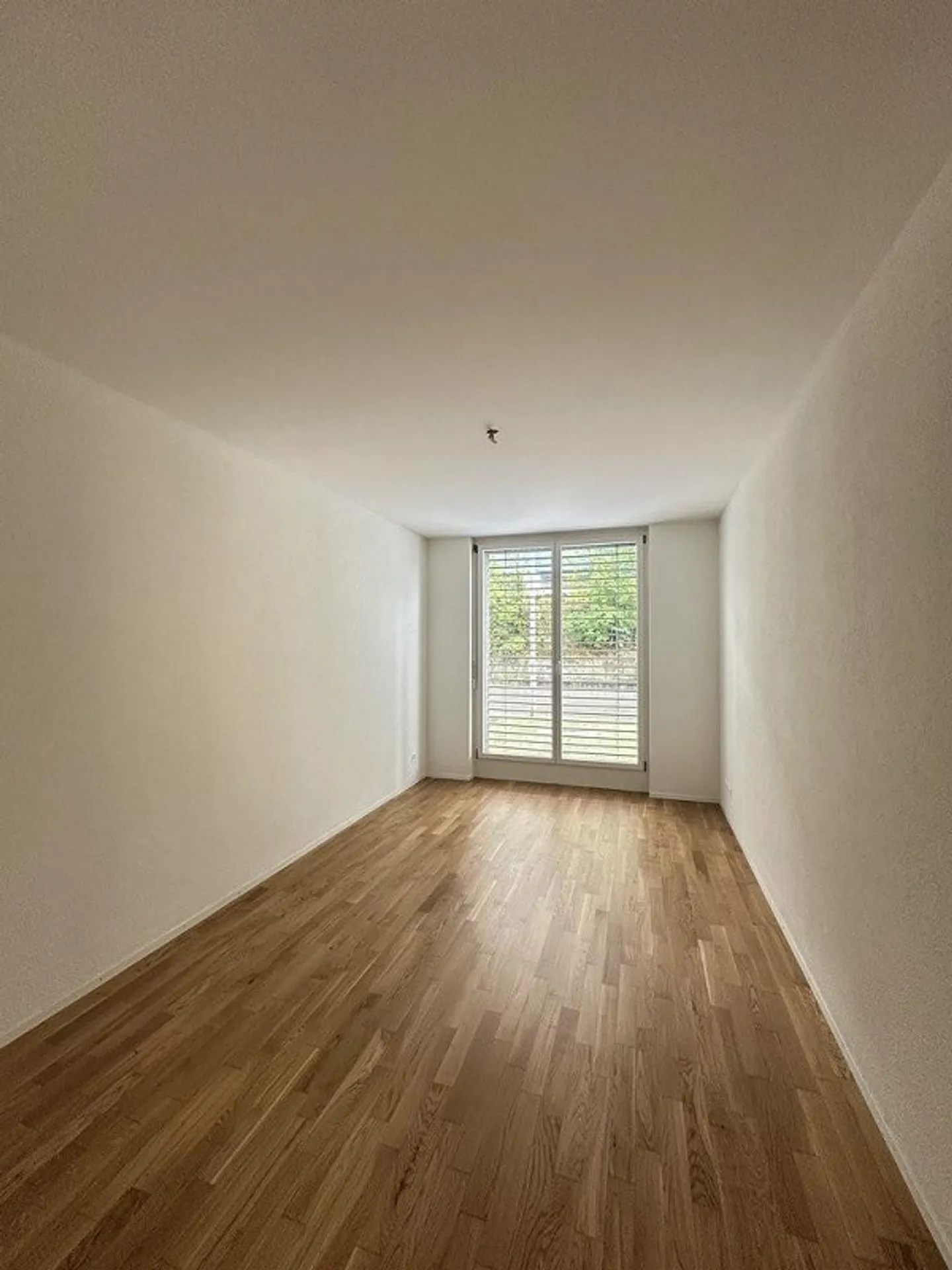 Enjoy the summer on your patio - Photo 5 of 8