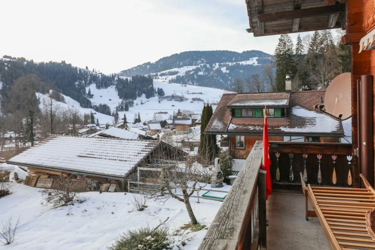 Chalet confortable et rustique avec garages et maison de jardin - Photo 9 sur 9