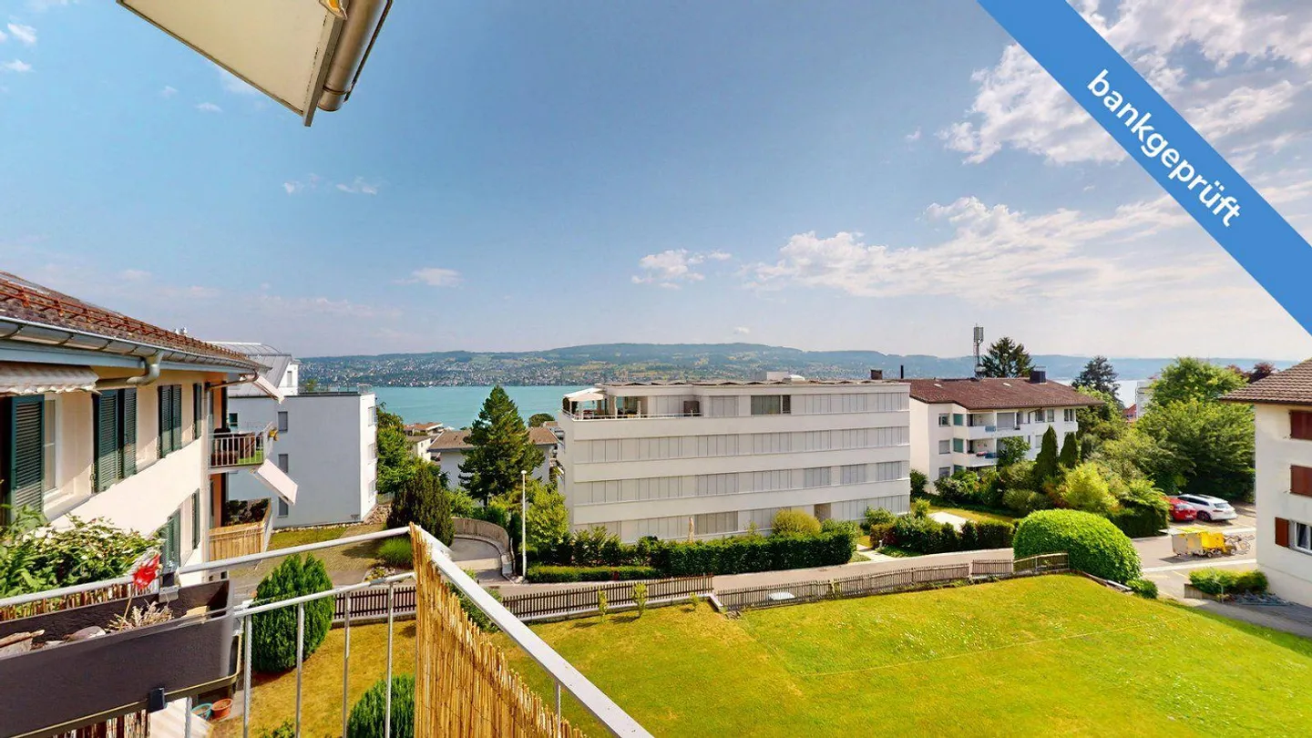 AgentSelly - Living with a View in a Central Location - Photo 11 of 13
