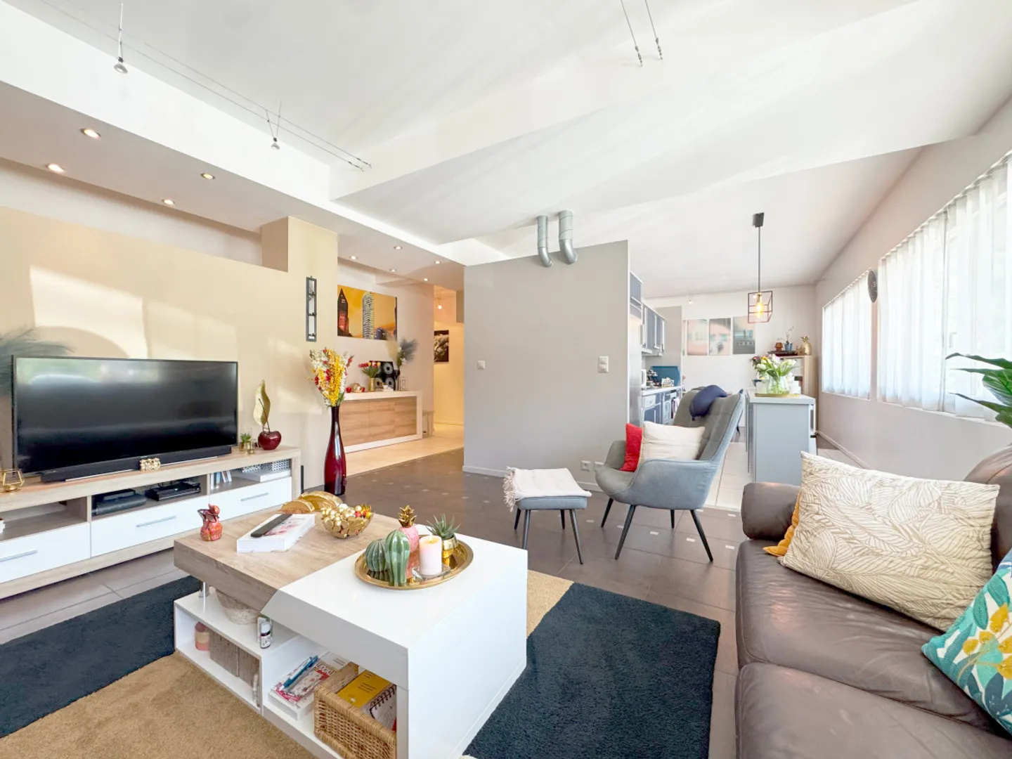 Wohnung kaufen - Foto 1 von 8