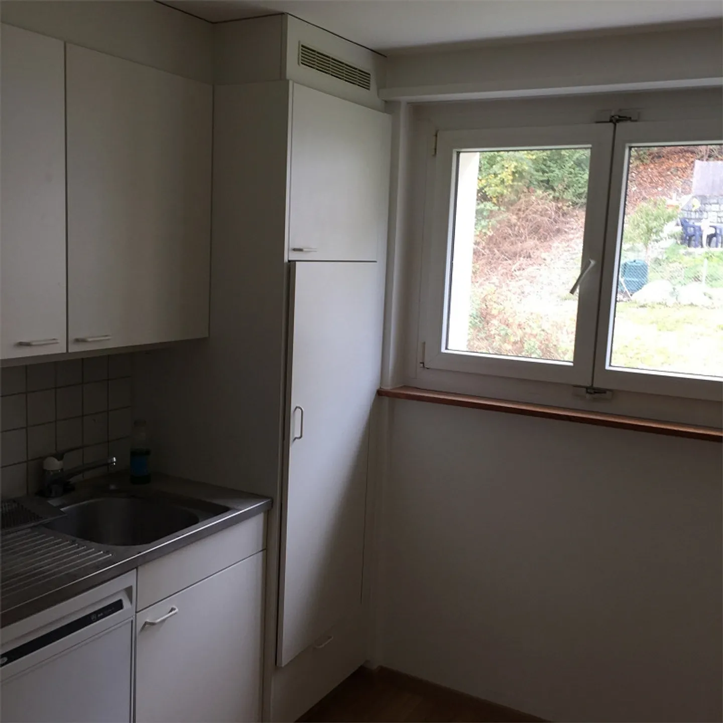 Sunny 4 1/2 room apartment with a view over Thusis - Photo 7 of 9