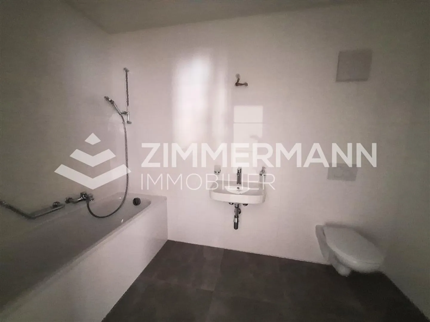 Apartment,5,130 - Photo 10 of 13