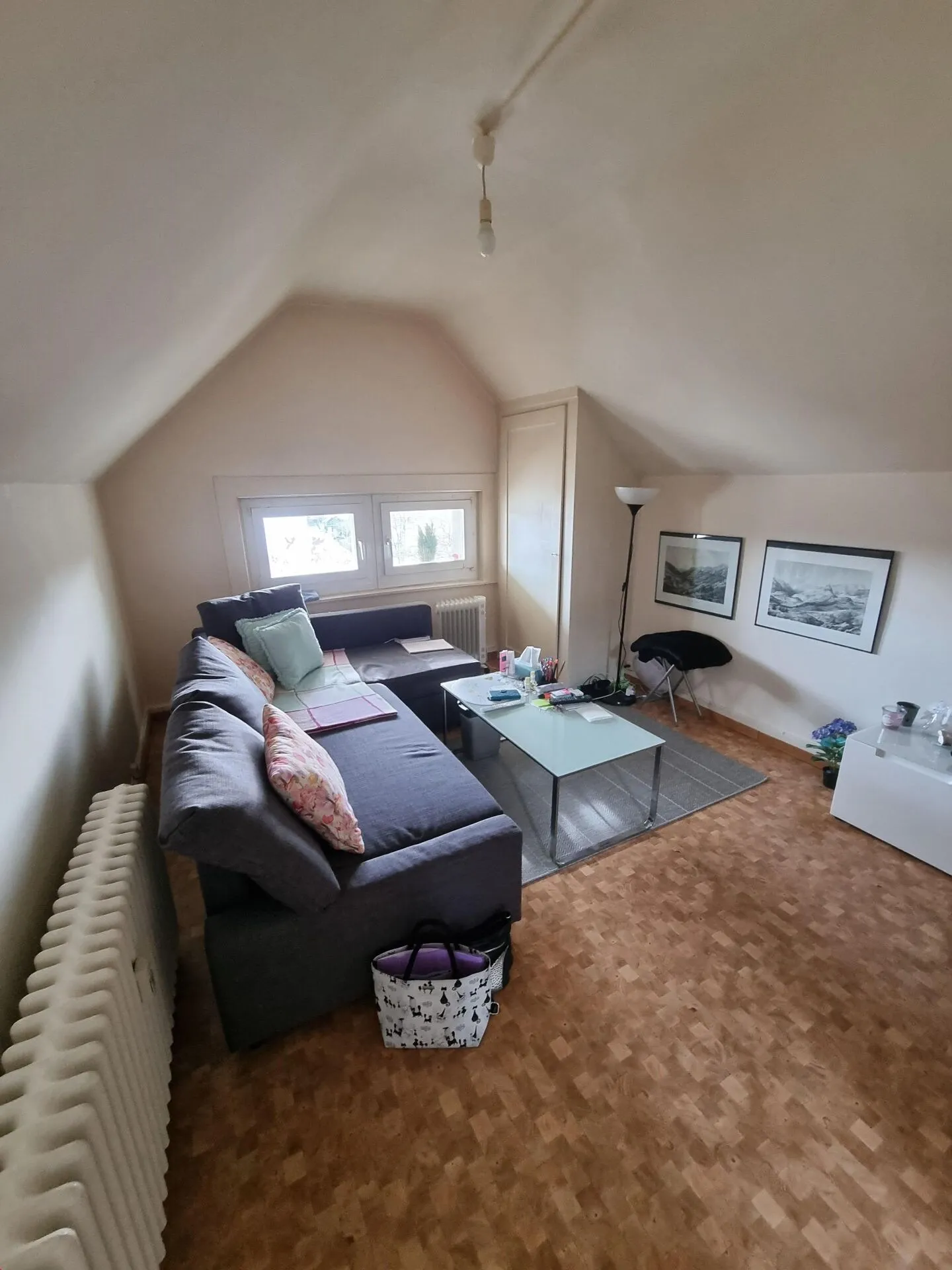 Charmante Dachwohnung - Foto 2 von 7