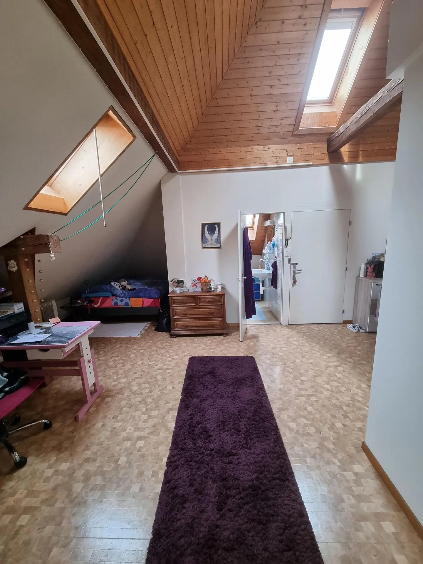 Charmante Dachwohnung - Foto 3 von 7