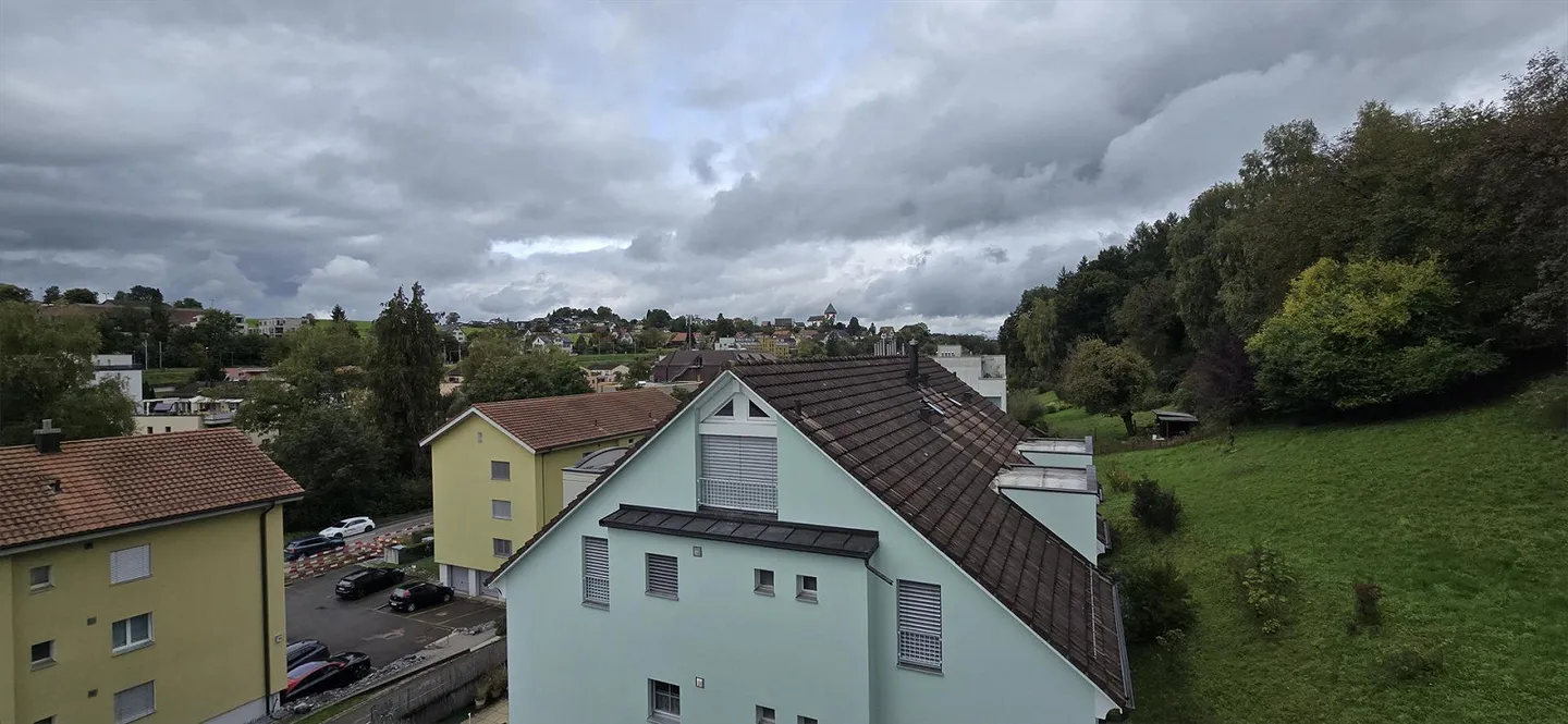 Sonnige, ruhige, neu renovierte Dachwohnung - Foto 1 von 6