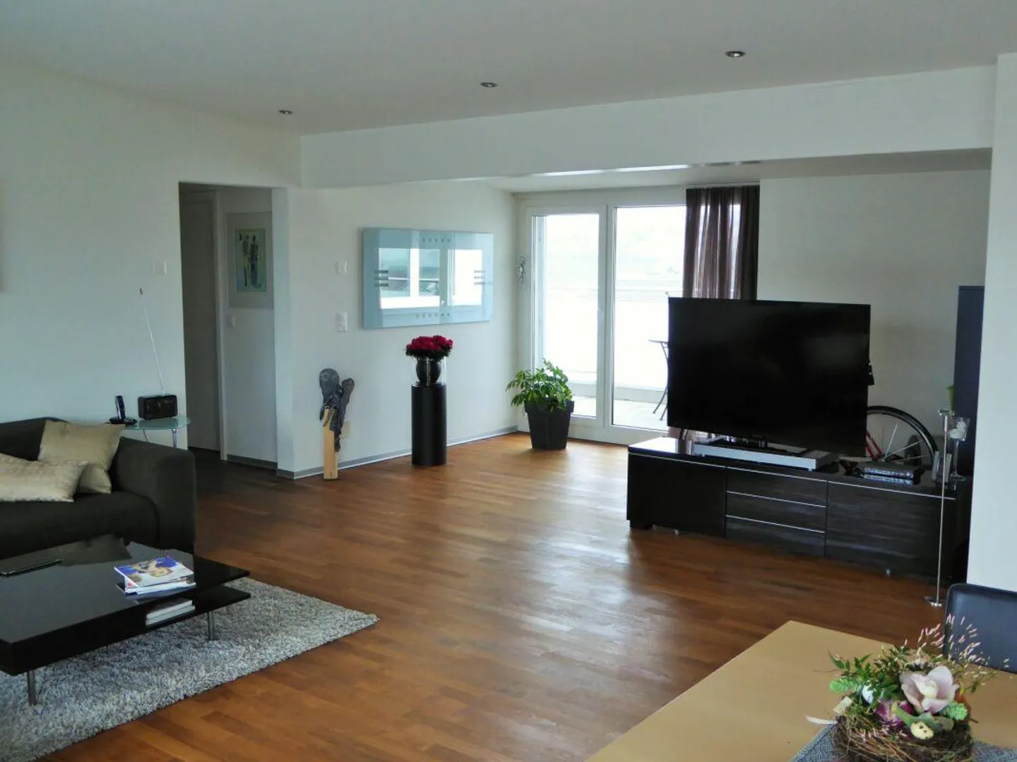 Large 3.5-room penthouse apartment in the center of Schötz - Photo 2 of 9