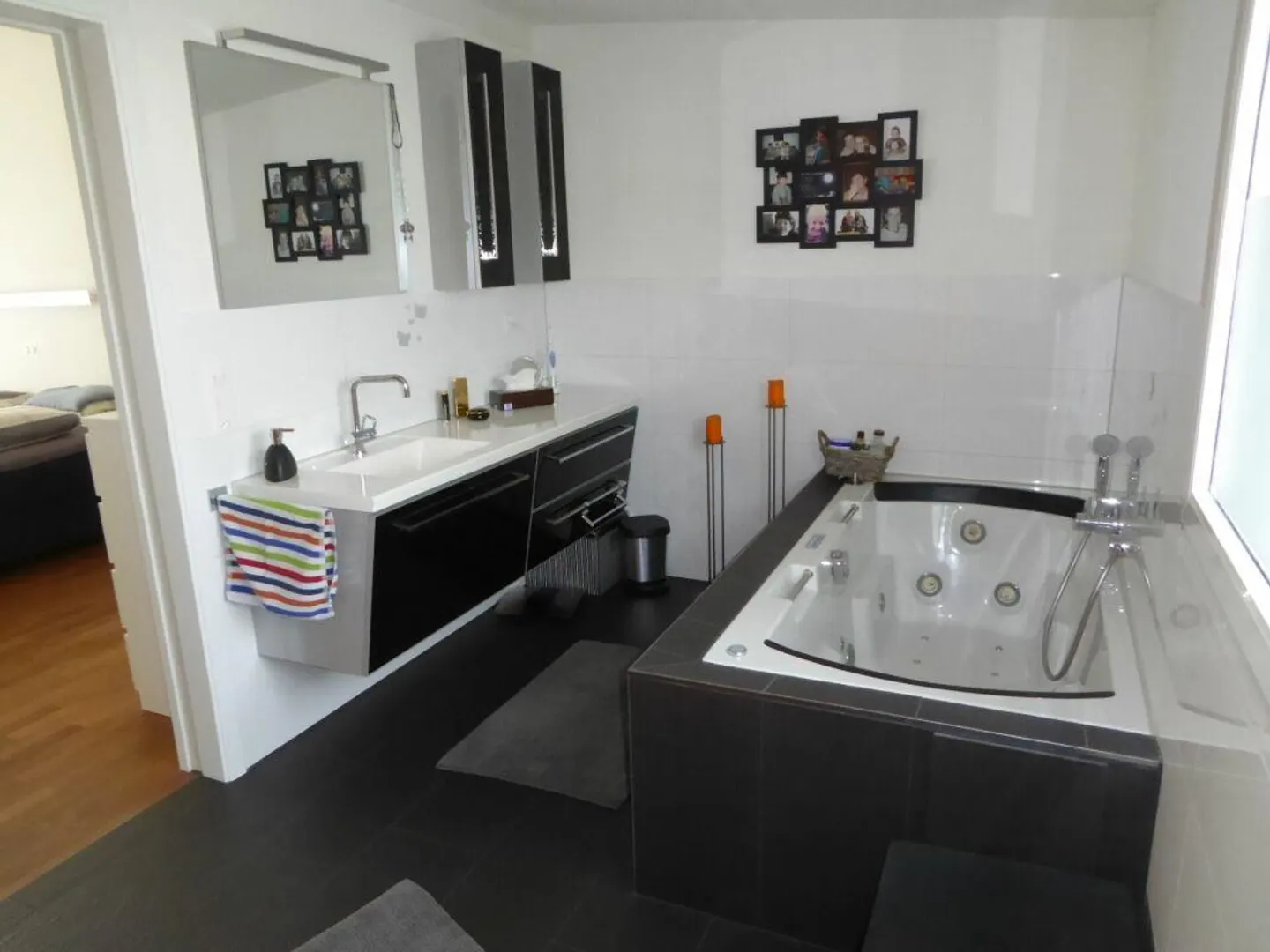 Large 3.5-room penthouse apartment in the center of Schötz - Photo 5 of 9