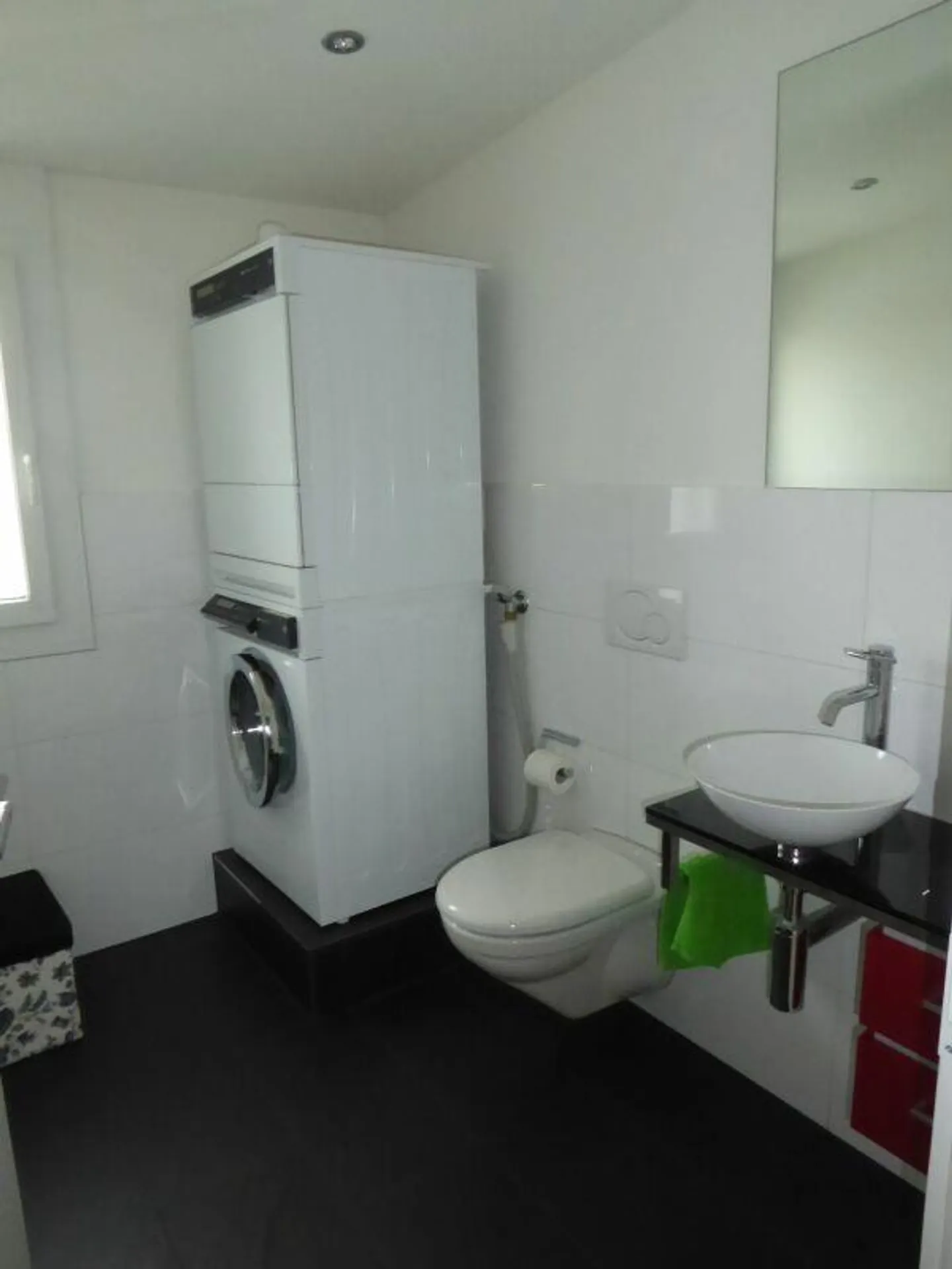 Large 3.5-room penthouse apartment in the center of Schötz - Photo 6 of 9