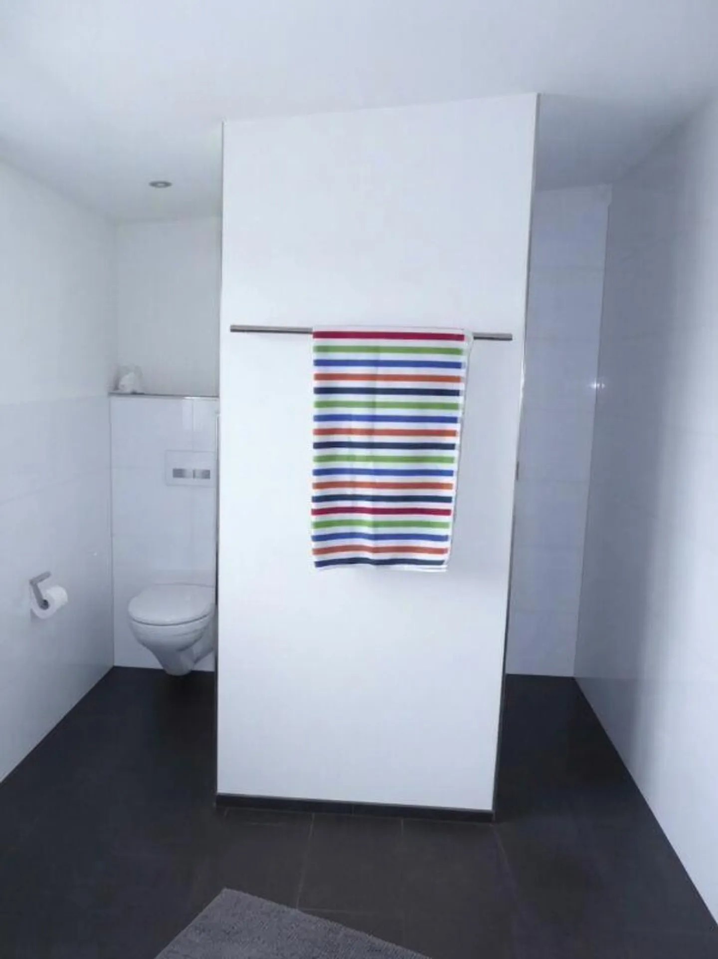 Large 3.5-room penthouse apartment in the center of Schötz - Photo 7 of 9