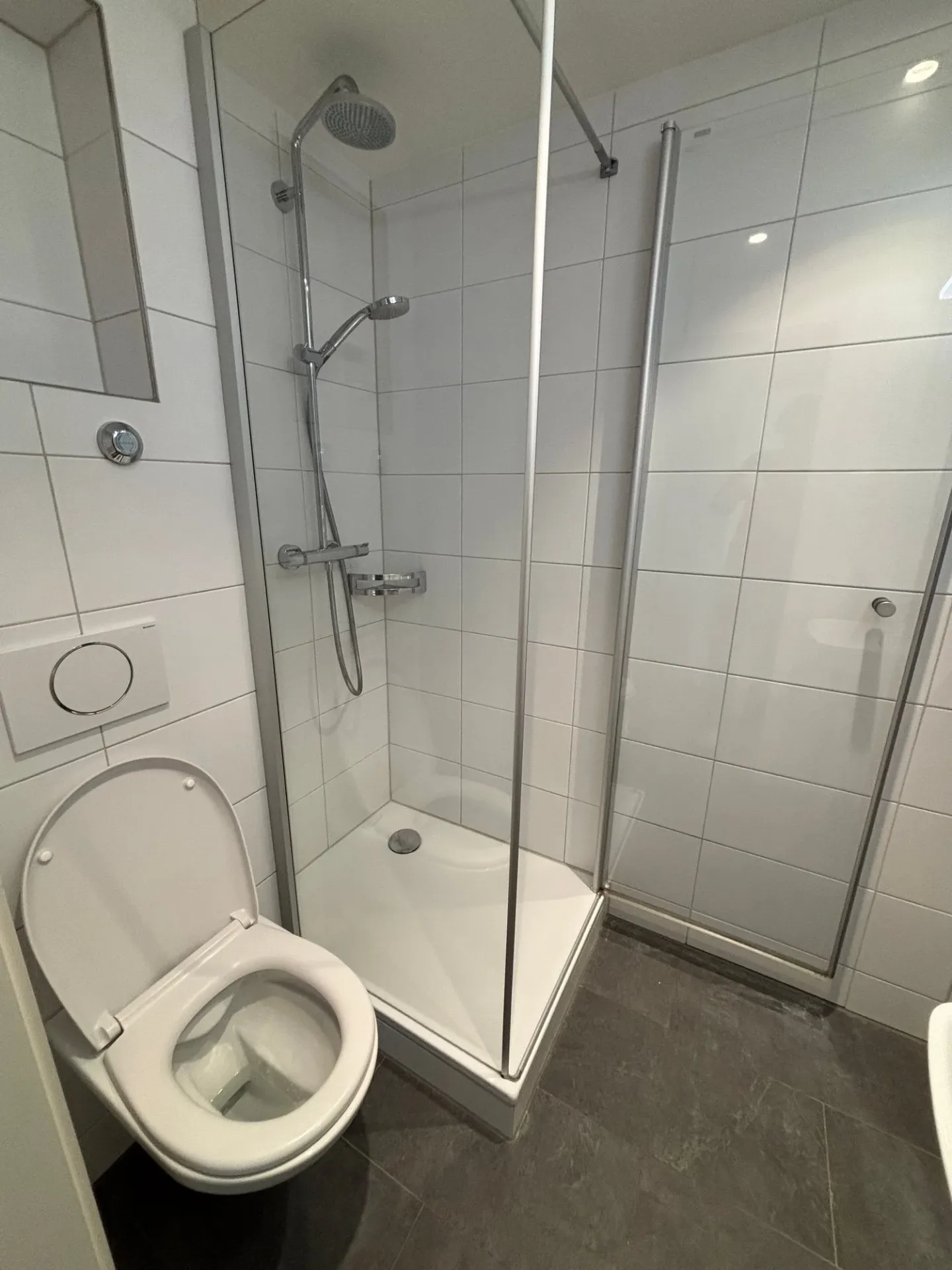 Appartamento affascinante di 3.5 stanze con balcone a Ostermundigen - Disponibile da settembre. - Foto 13 di 18